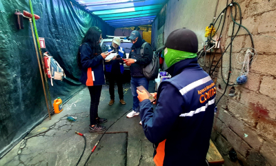 Control interinstitucional descubre conexión clandestina de agua en lavadoras al sur de Quito