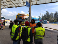 Trabajo comunitario en la Terminal de Carcelén: 22 Infractores colaboraron en la organización durante el feriado del Día de los Difuntos